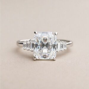 NEW 5.63CTW VVSD Radiant Cut Moissanite Ring W/ 6 Baguette-Cut Sides 925 Size 10